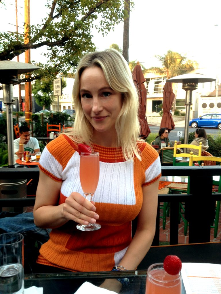 Having a matching drink at The Alcove before the screening.