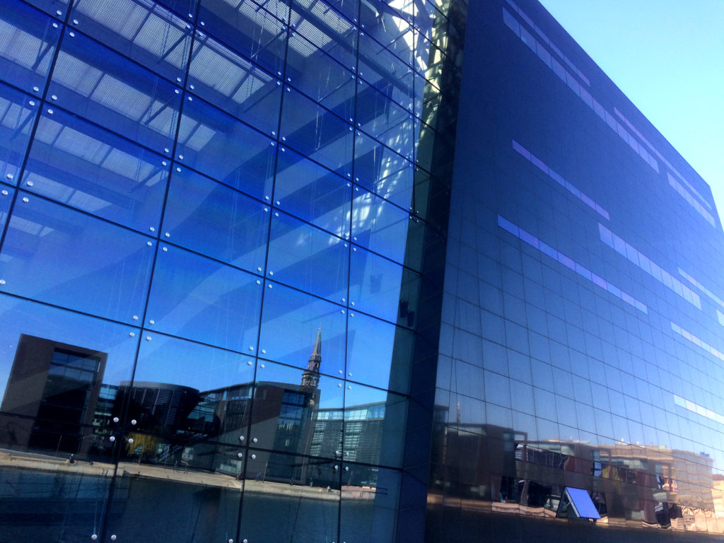 A closer look of The Black Diamond with some interior showing.